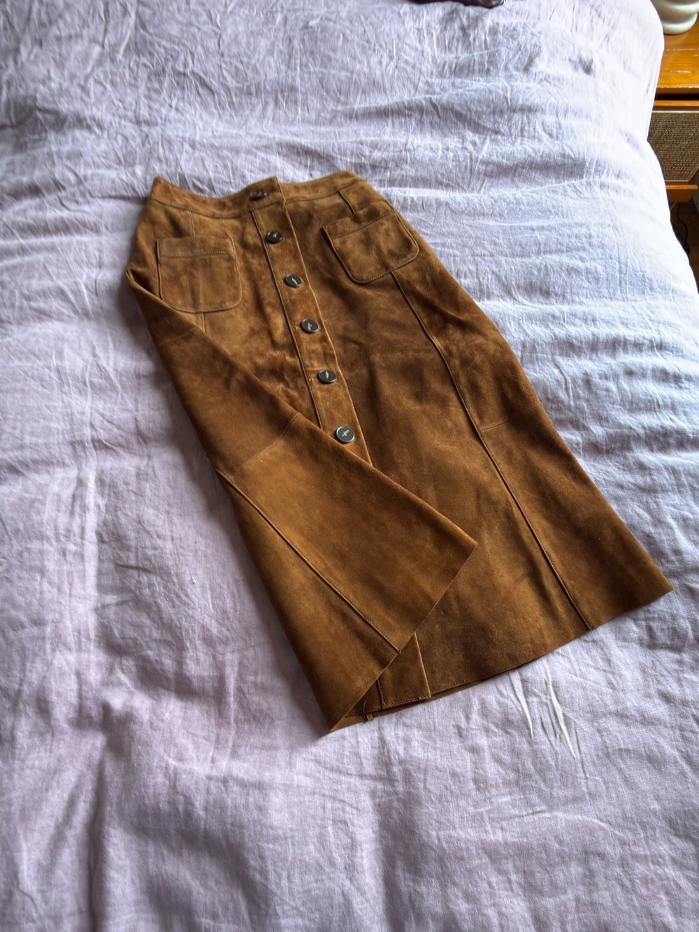 Wyse Suede Midi Skirt